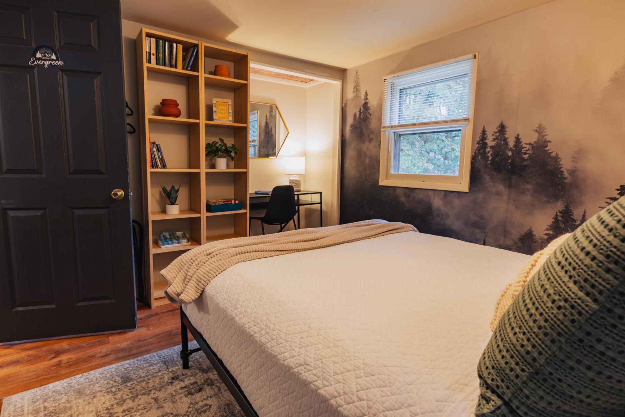 Family Pocono Gem By The With Private Sauna, Hot Tub, And Huge Game Chalet