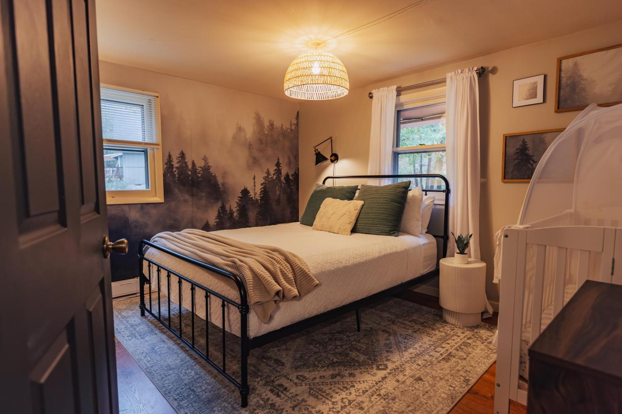 Family Pocono Gem By The With Private Sauna, Hot Tub, And Huge Game Chalet Arrowhead Lake